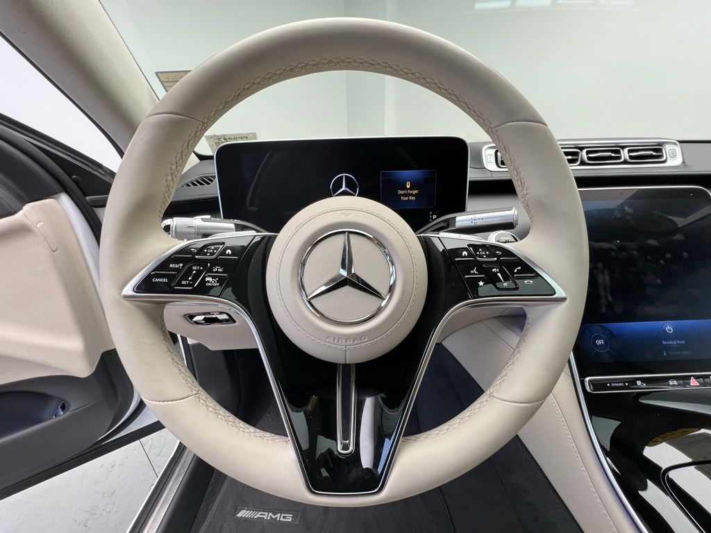 Thumbnail: 2024 Mercedes-Benz S-Class - 8