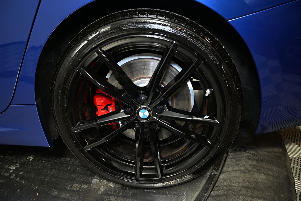 Thumbnail: 2024 BMW 3 Series - 12