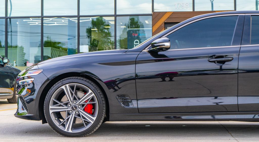 2024 Genesis G70 3.3T Sport Advanced - 10