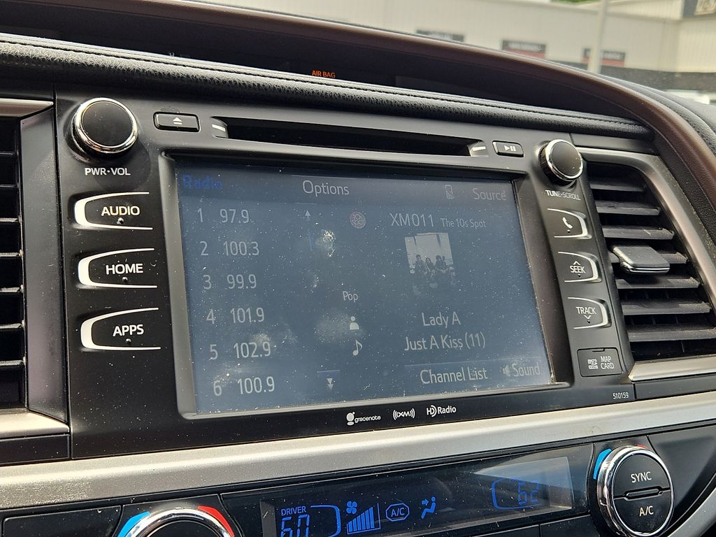 2016 Toyota Highlander