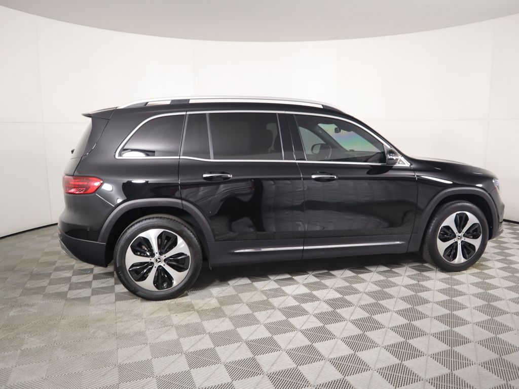 Thumbnail: 2025 Mercedes-Benz GLB - 4