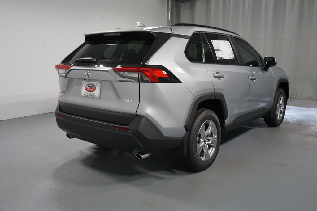 Thumbnail: 2025 Toyota RAV4 - 8