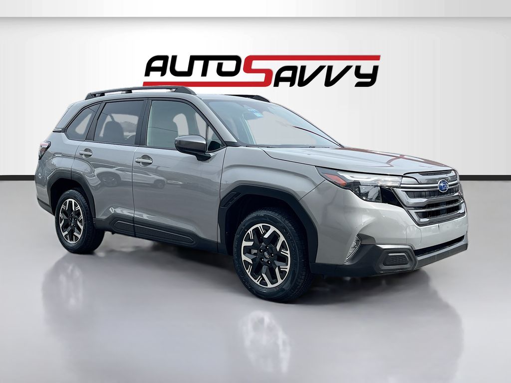 2025 Subaru Forester Premium's photo