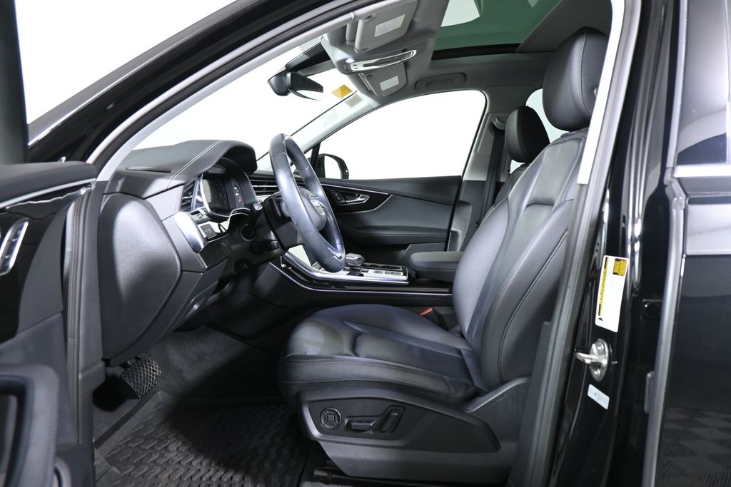 Thumbnail: 2024 Audi Q7 - 3