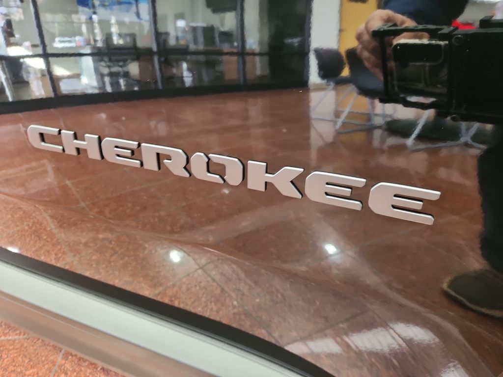 2026 Jeep Cherokee Limited - Photo 29