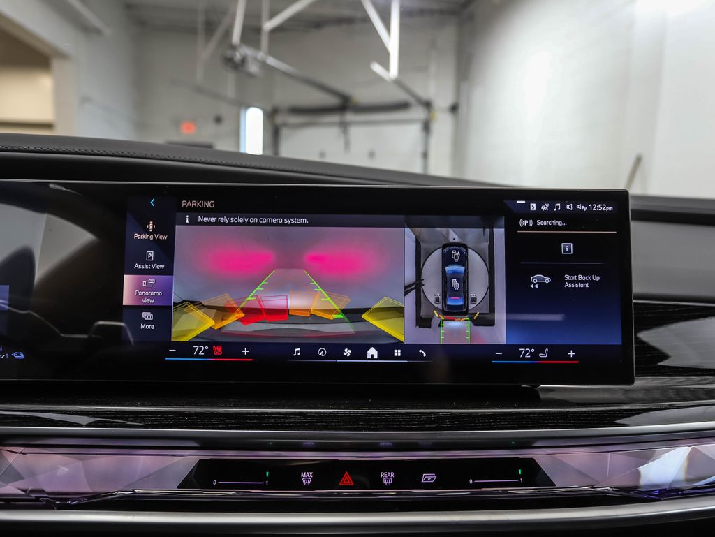 2025 BMW 7 Series 750e xDrive 17