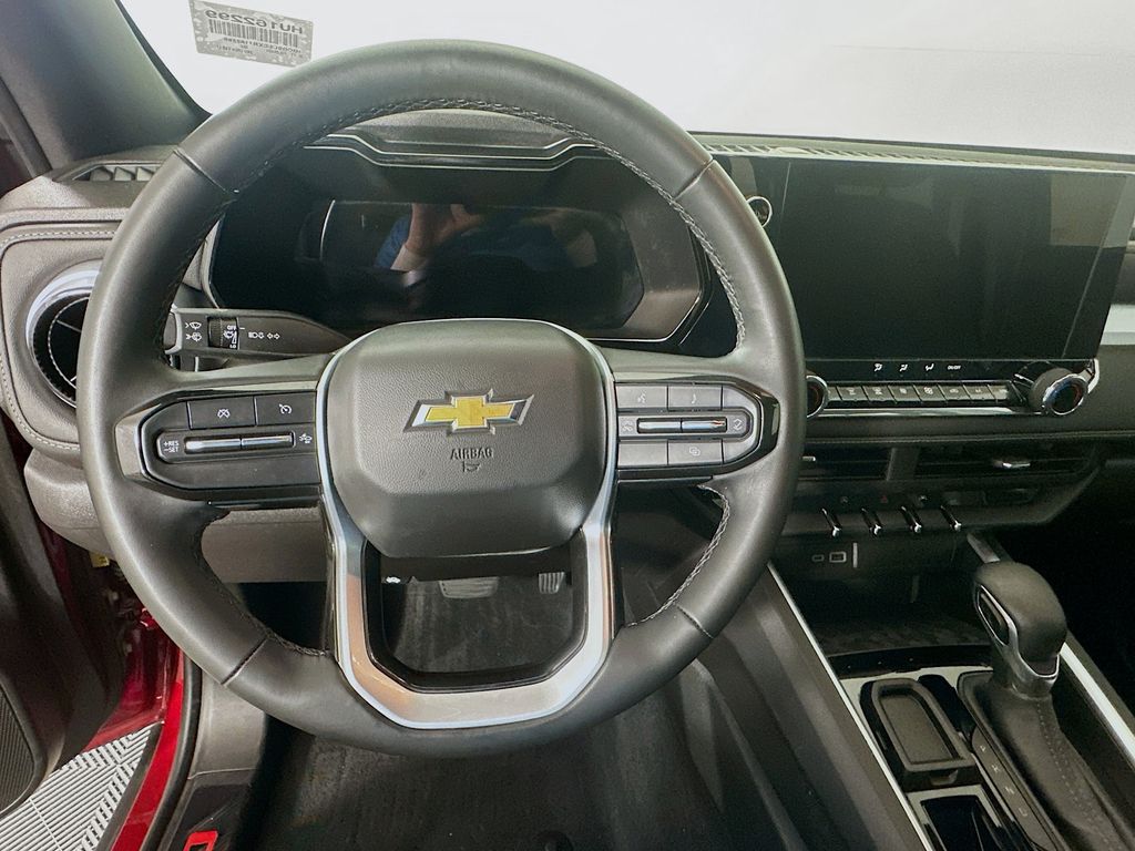 Thumbnail: 2024 Chevrolet Colorado - 11