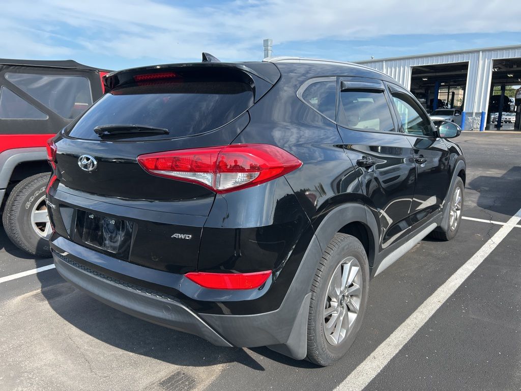 Thumbnail: 2018 Hyundai Tucson - 3
