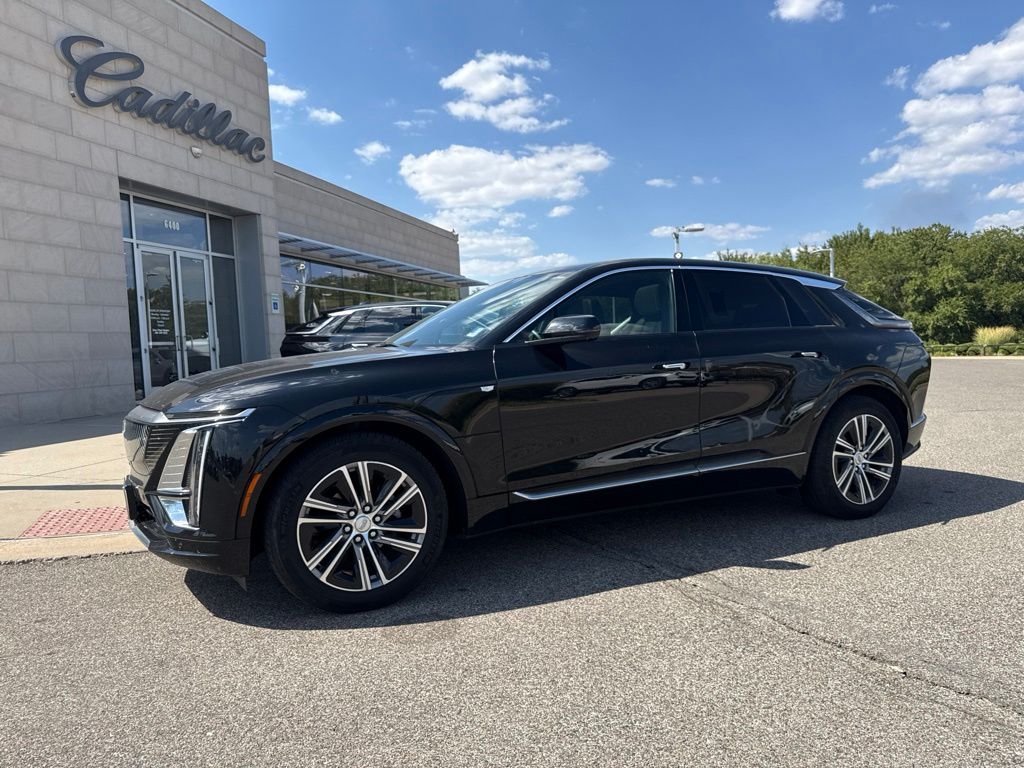  2024 Cadillac LYRIQ Luxury 1 RWD   