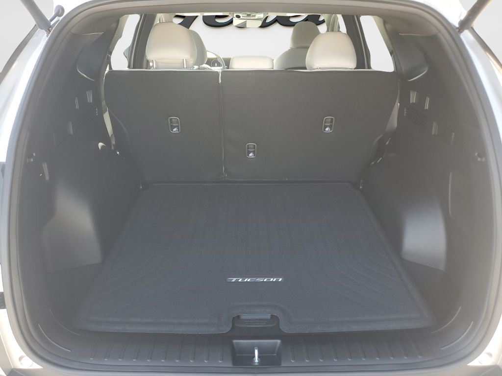 Certified Used 2025 Silver Hyundai Limited image 9