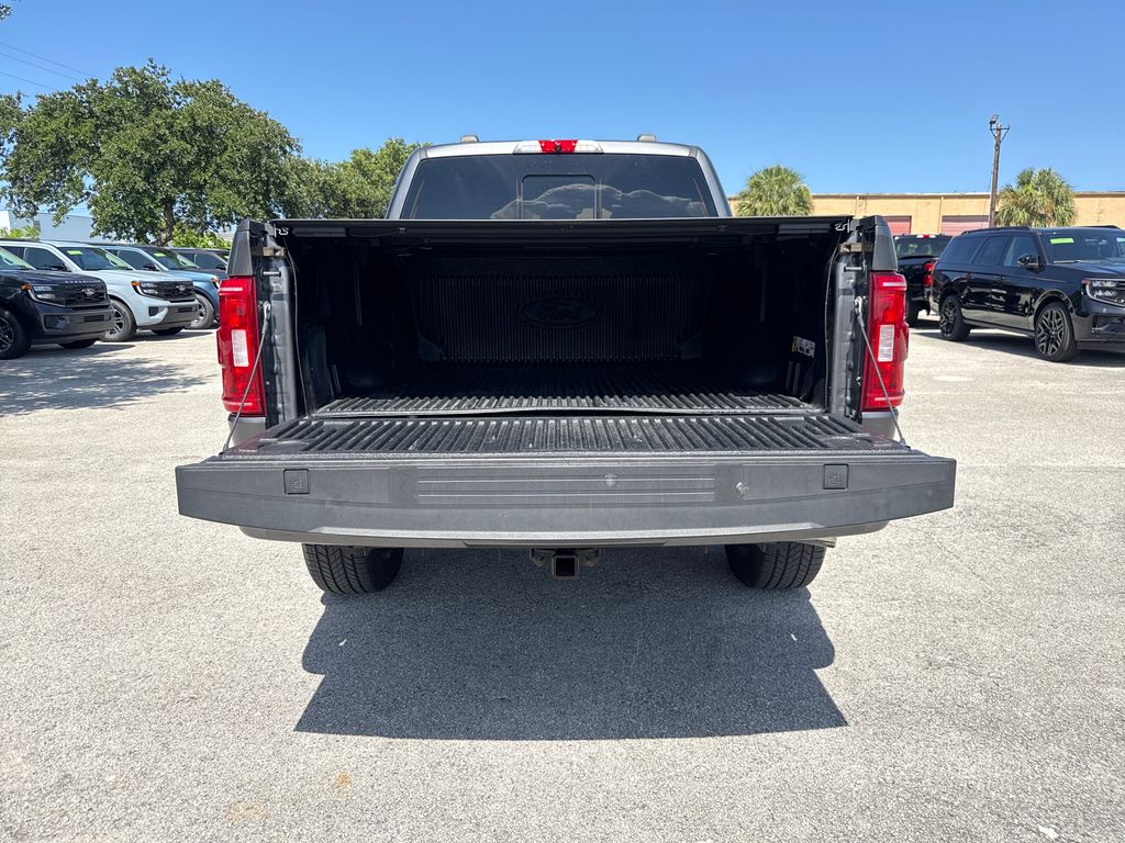 Used 2022 Gray Ford XLT image 30