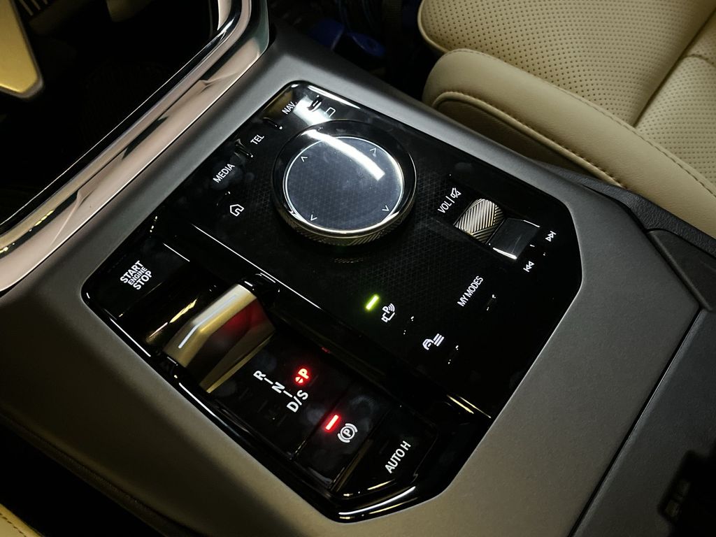 Thumbnail: 2025 BMW X3 - 20