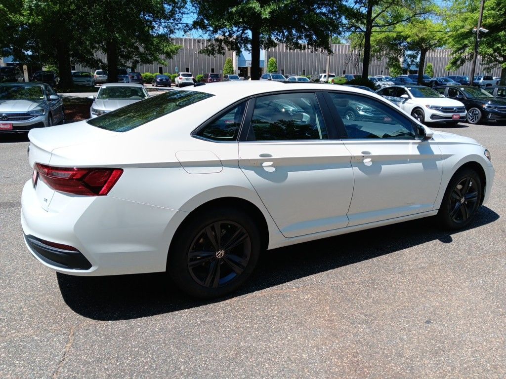 2024 Volkswagen Jetta 1.5T SE 5