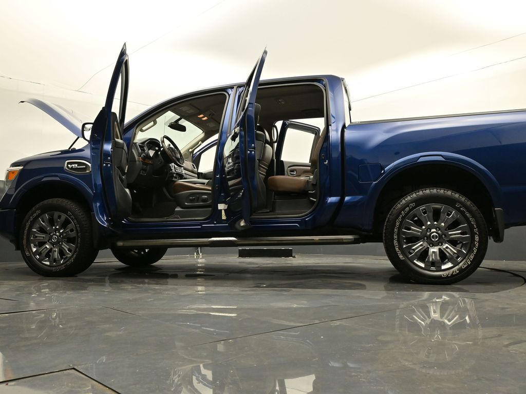 2017 Nissan Titan Platinum Reserve