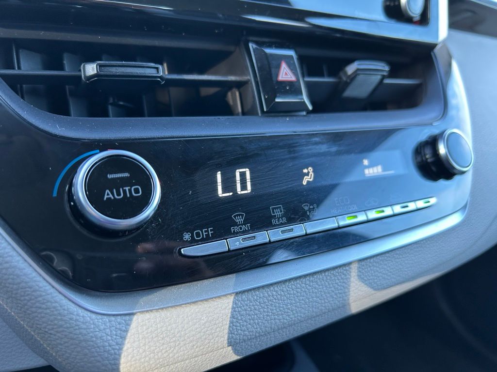 Thumbnail: 2022 Toyota Corolla - 19