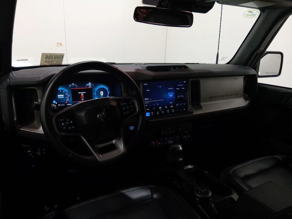 2025 Ford Bronco Outer Banks