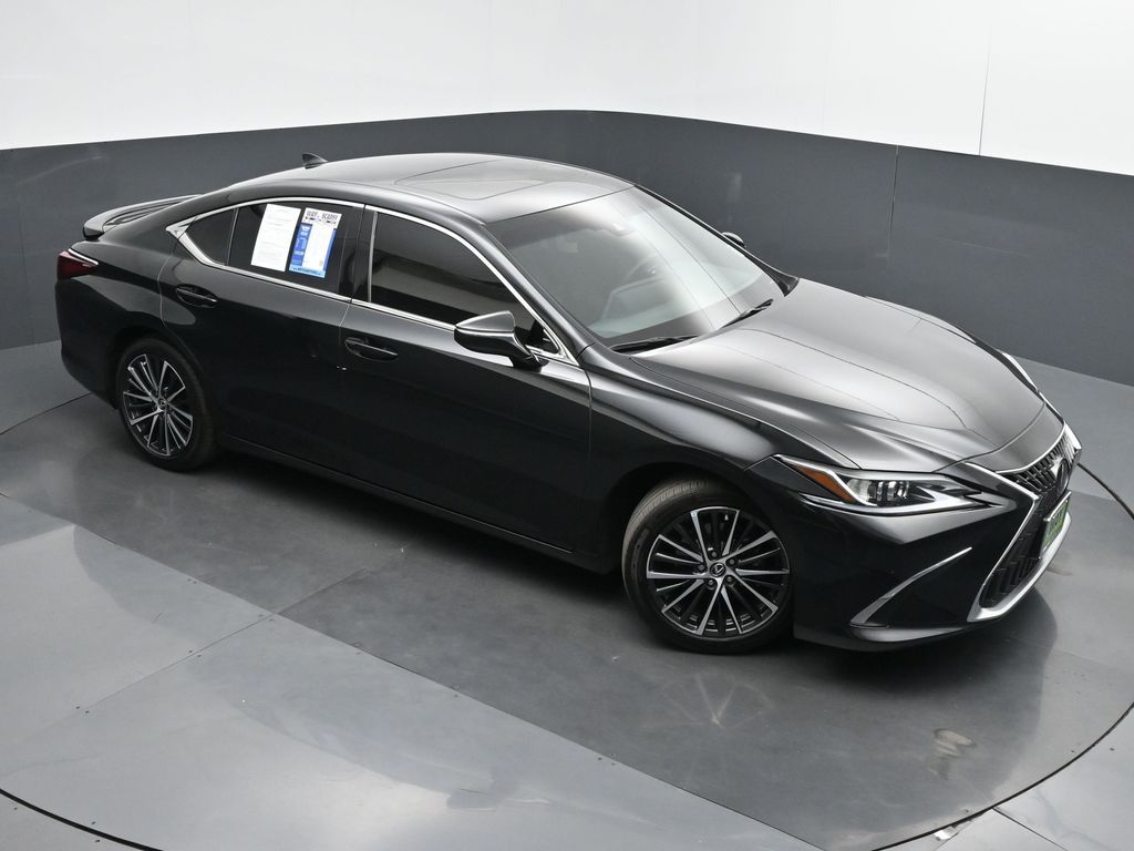 2024 Lexus ES 300h Base