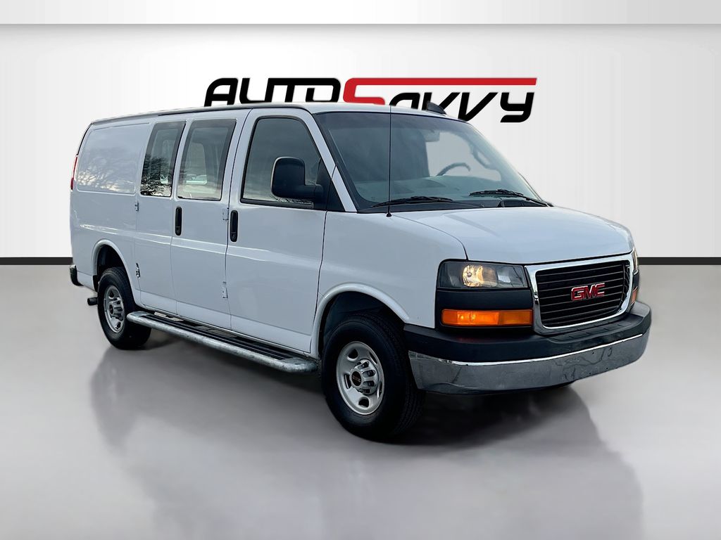 2024 GMC Savana 2500's photo