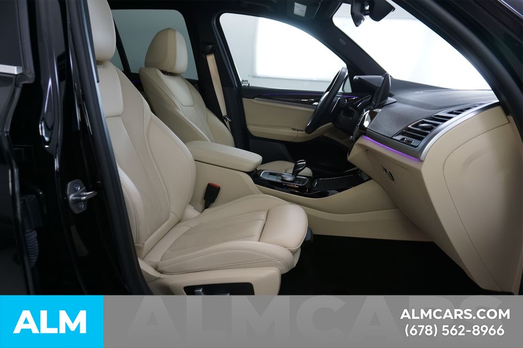 Used 2022 Black BMW sDrive30i image 17