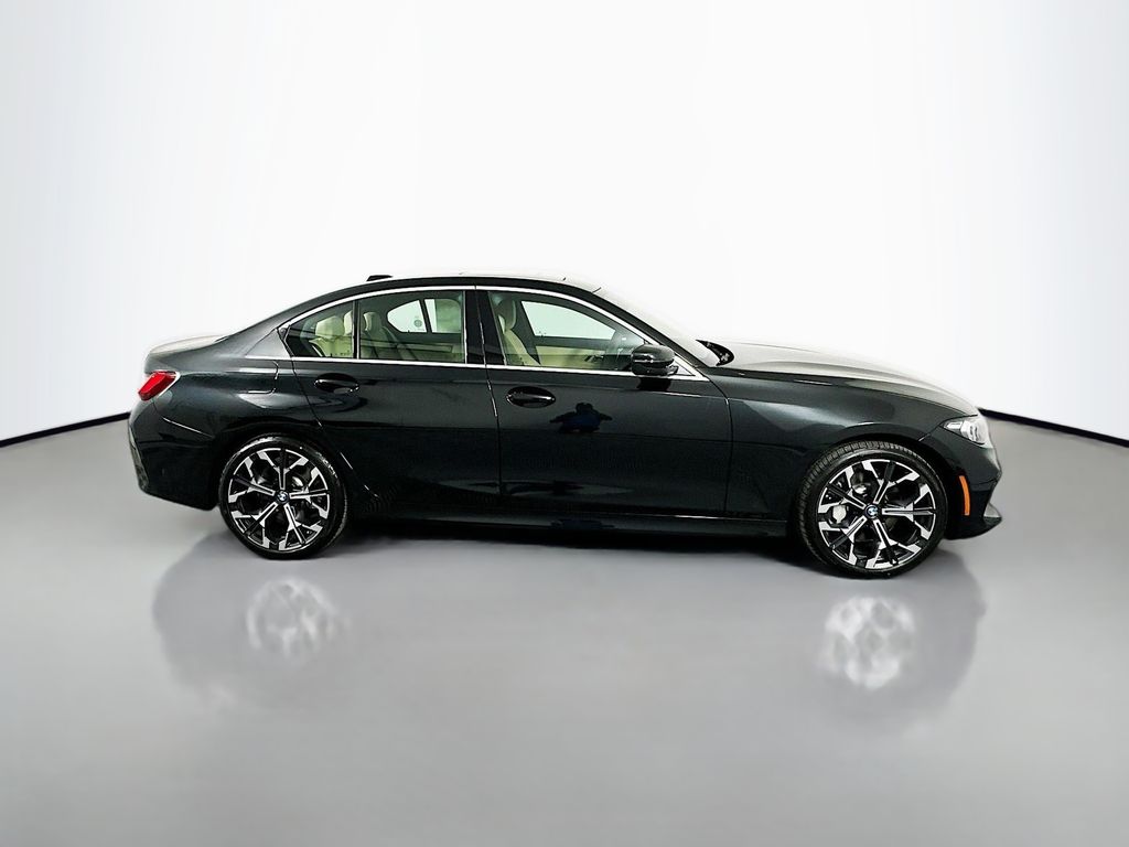 Thumbnail: 2025 BMW 3 Series - 4