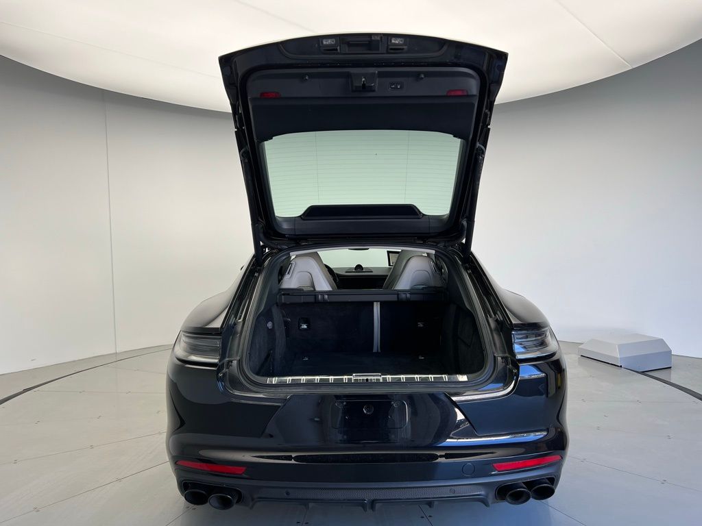 2022 Porsche Panamera 4 7