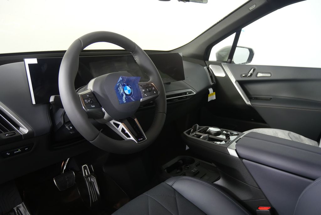 Thumbnail: 2026 BMW iX - 14