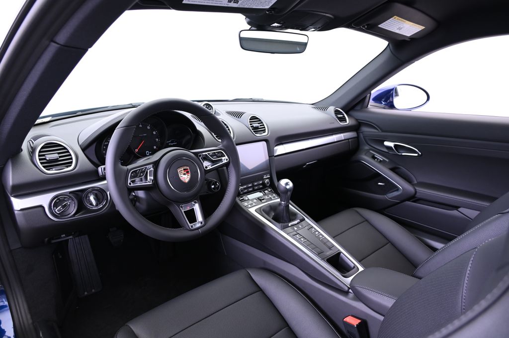 Thumbnail: 2025 Porsche 718 Cayman - 32