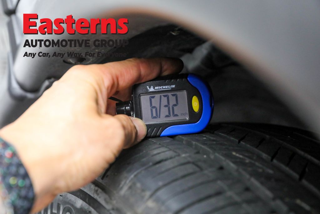 Used 2023 Gray Nissan SL image 28