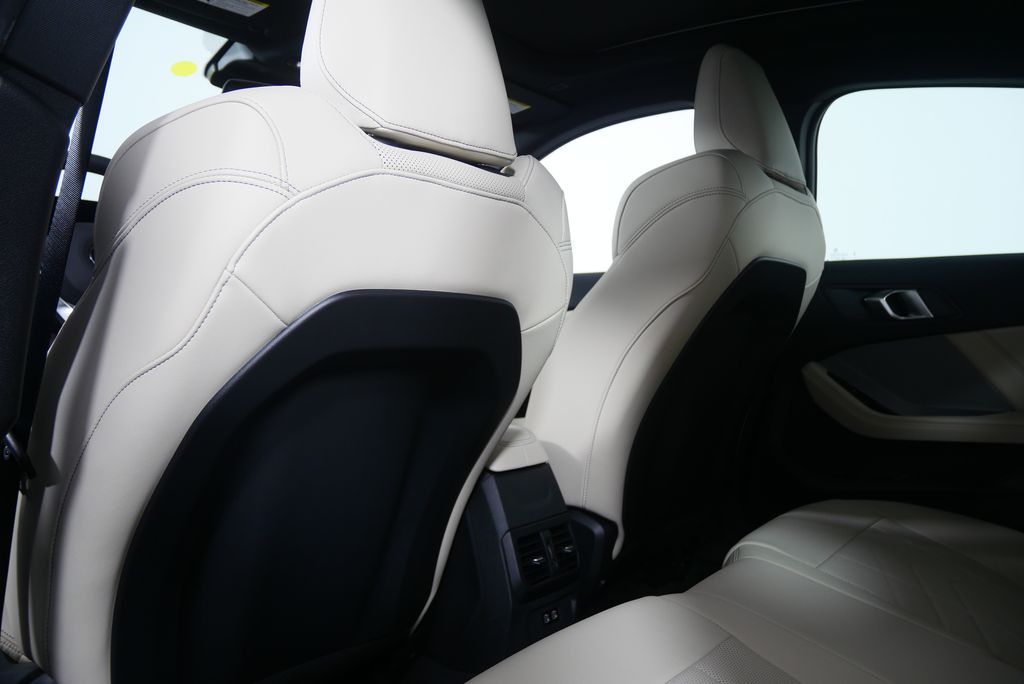 Thumbnail: 2026 BMW 2 Series - 17