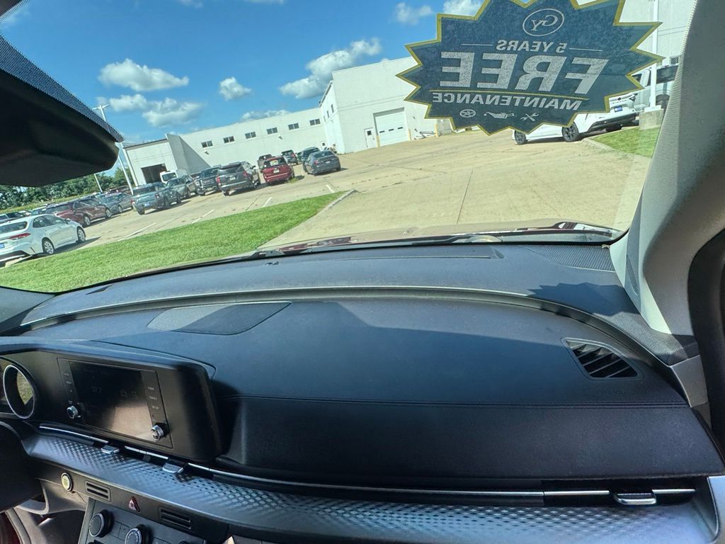 Used 2022 Kia Carnival Van