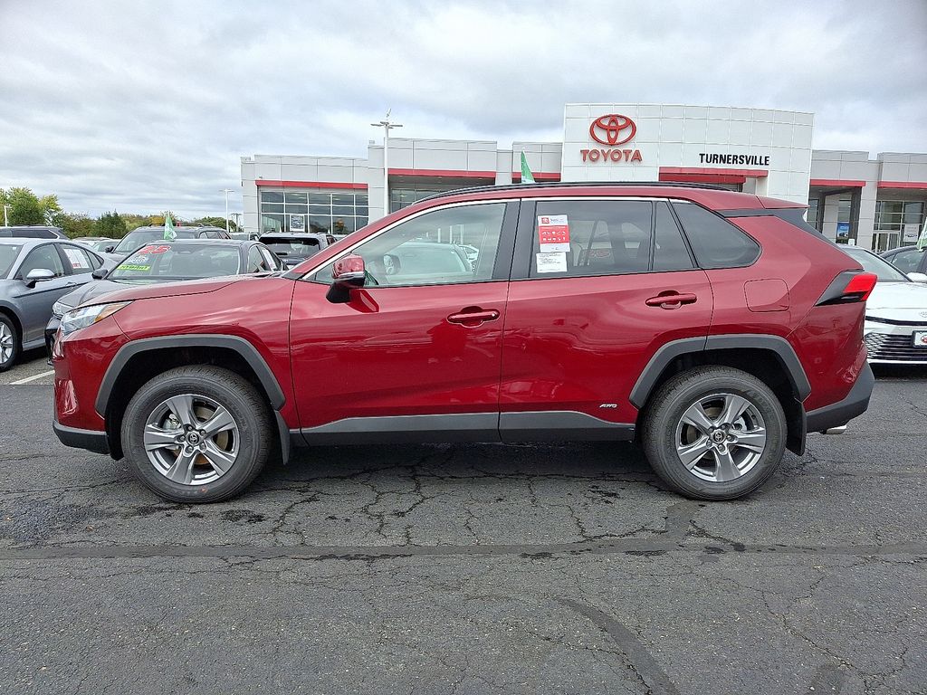 Thumbnail: 2025 Toyota RAV4 - 7