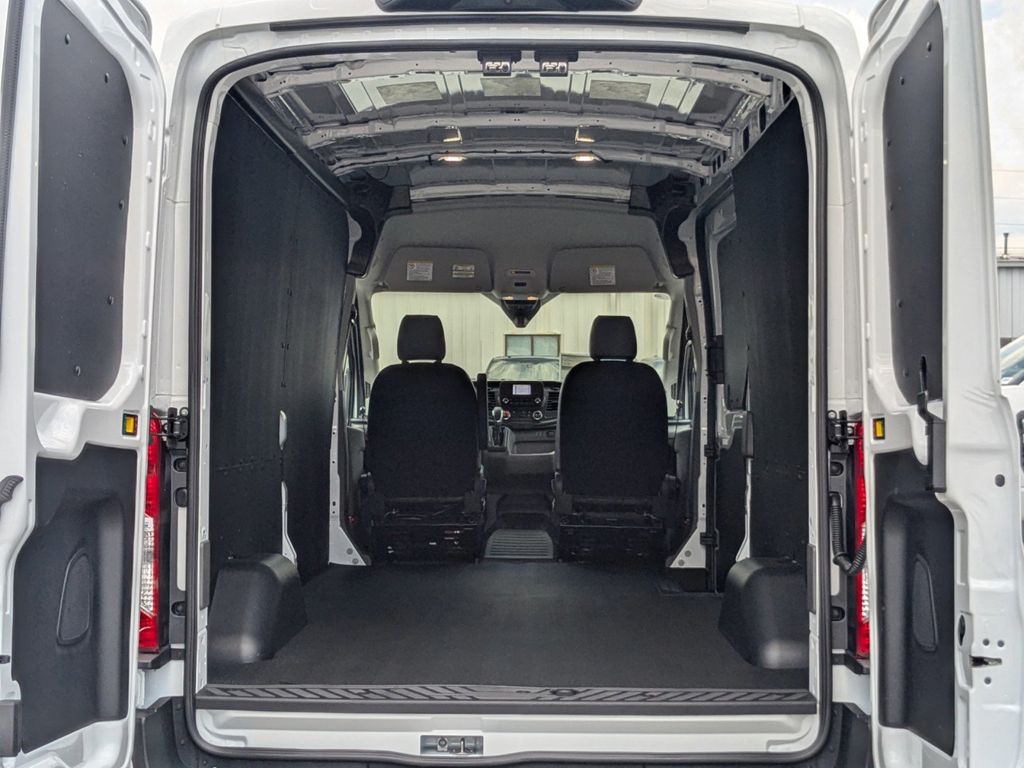 2025 Ford Transit 250