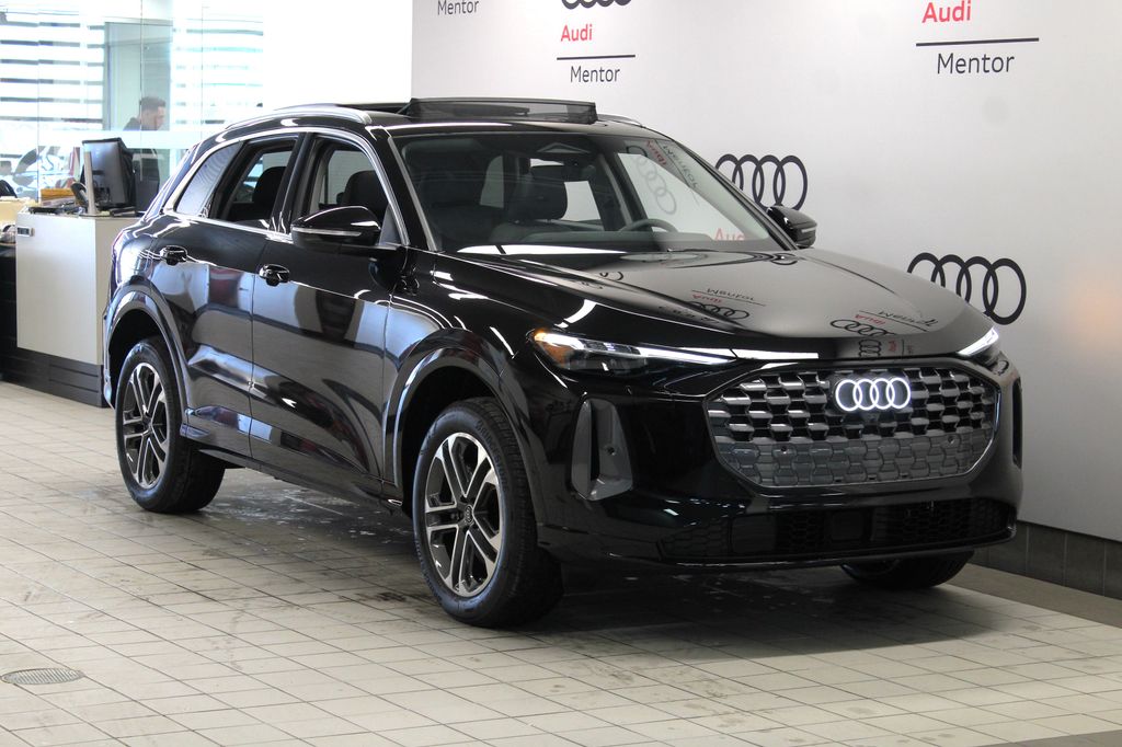 Thumbnail: 2025 Audi Q5 - 8