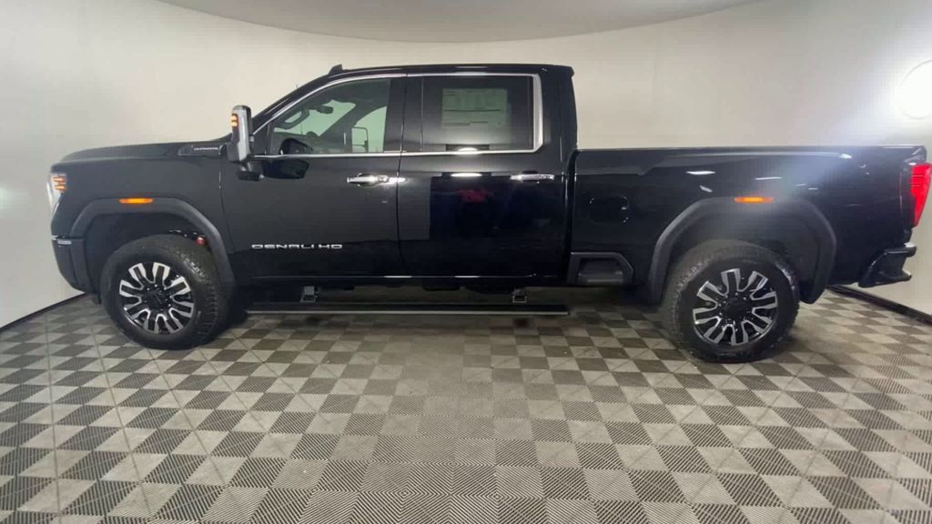 2024 GMC Sierra 2500HD Denali Ultimate 5