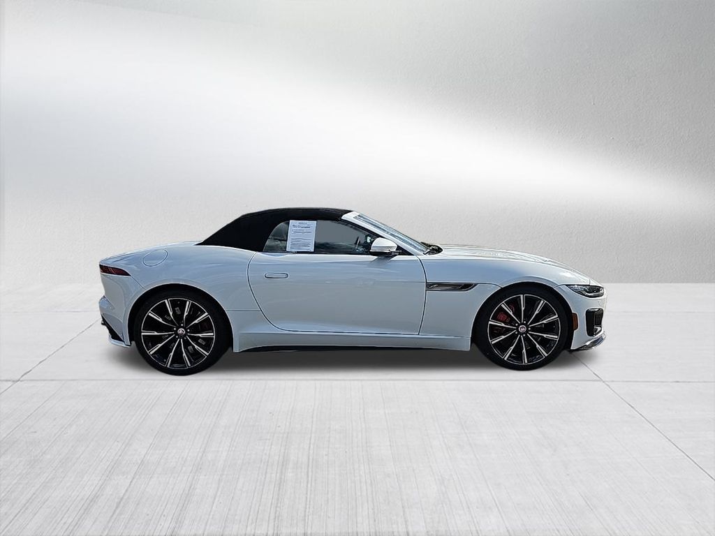 2021 Jaguar F-TYPE R 11