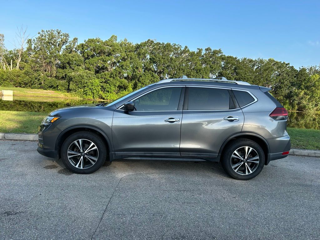 2019 Nissan Rogue SV 2