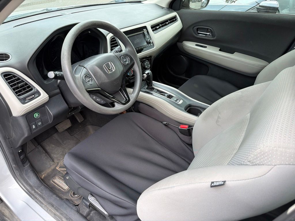 Used 2019 Silver Honda LX image 8