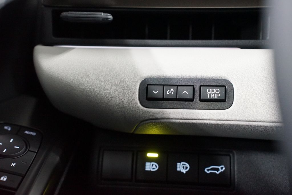 Thumbnail: 2026 Toyota bZ - 25