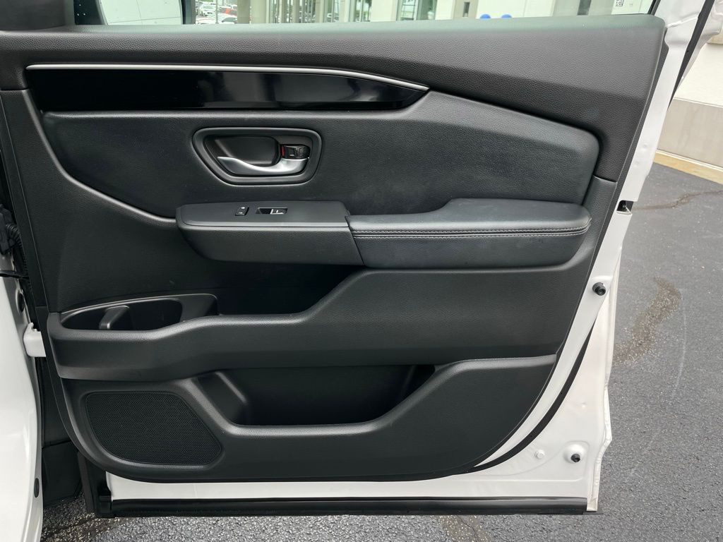 2024 Honda Pilot EX-L 30