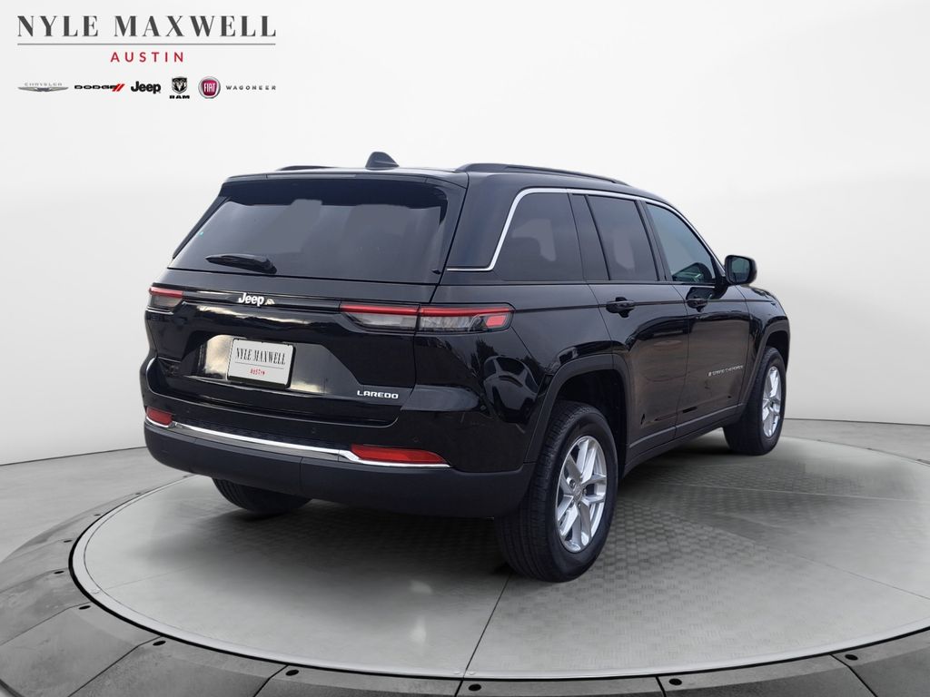 New Car 2025 Jeep Grand Cherokee  Laredo For Sale Under $35,000 In Austin, Texas