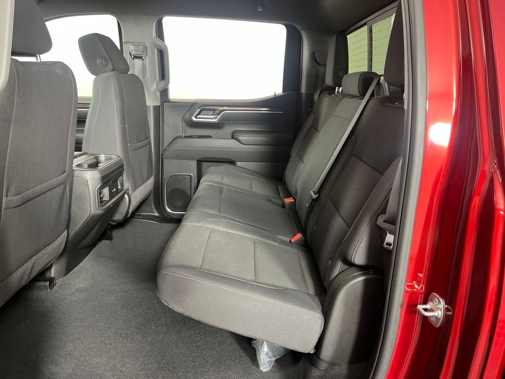 Thumbnail: 2025 Chevrolet Silverado 1500 - 22