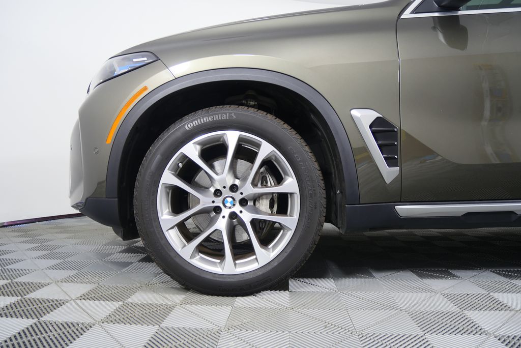 Thumbnail: 2025 BMW X5 - 7