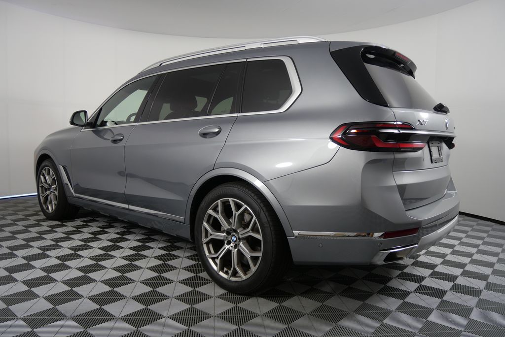 2024 BMW X7 xDrive40i 5