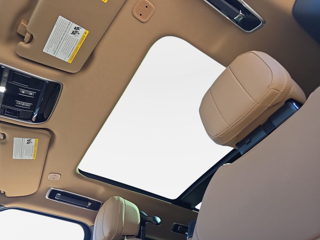 New 2026 Gold Land Rover SE image 31