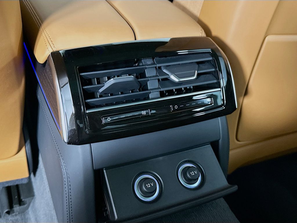 2024 Audi A8 L 26