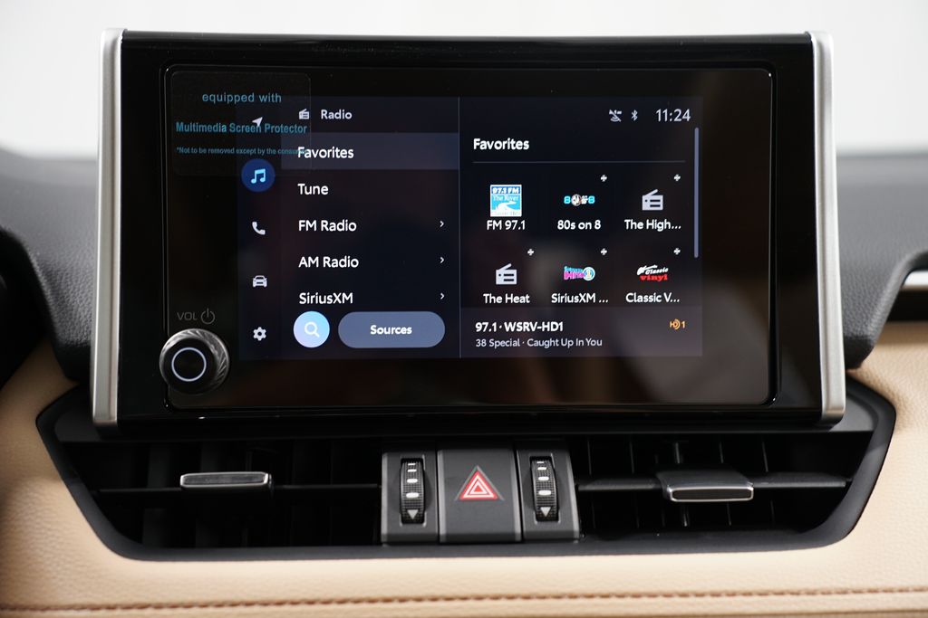 2025 Toyota RAV4 XLE Premium 18