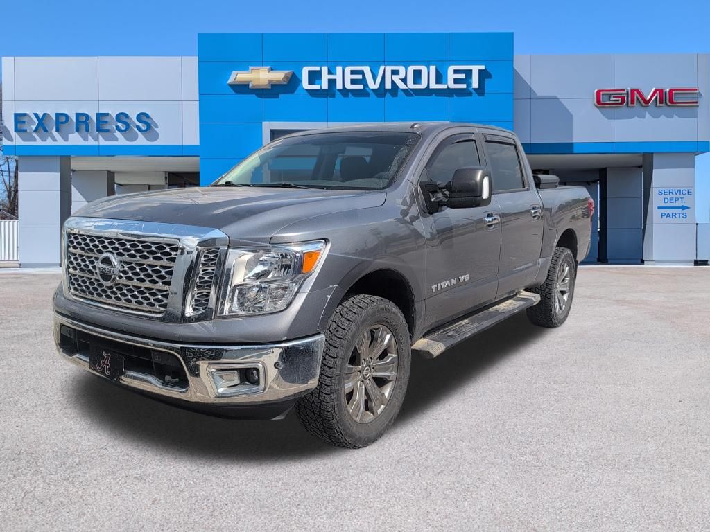 Gray (Gun Metallic) 2018 Nissan Titan Pickup Truck Four-Wheel Drive 7-Speed Automatic