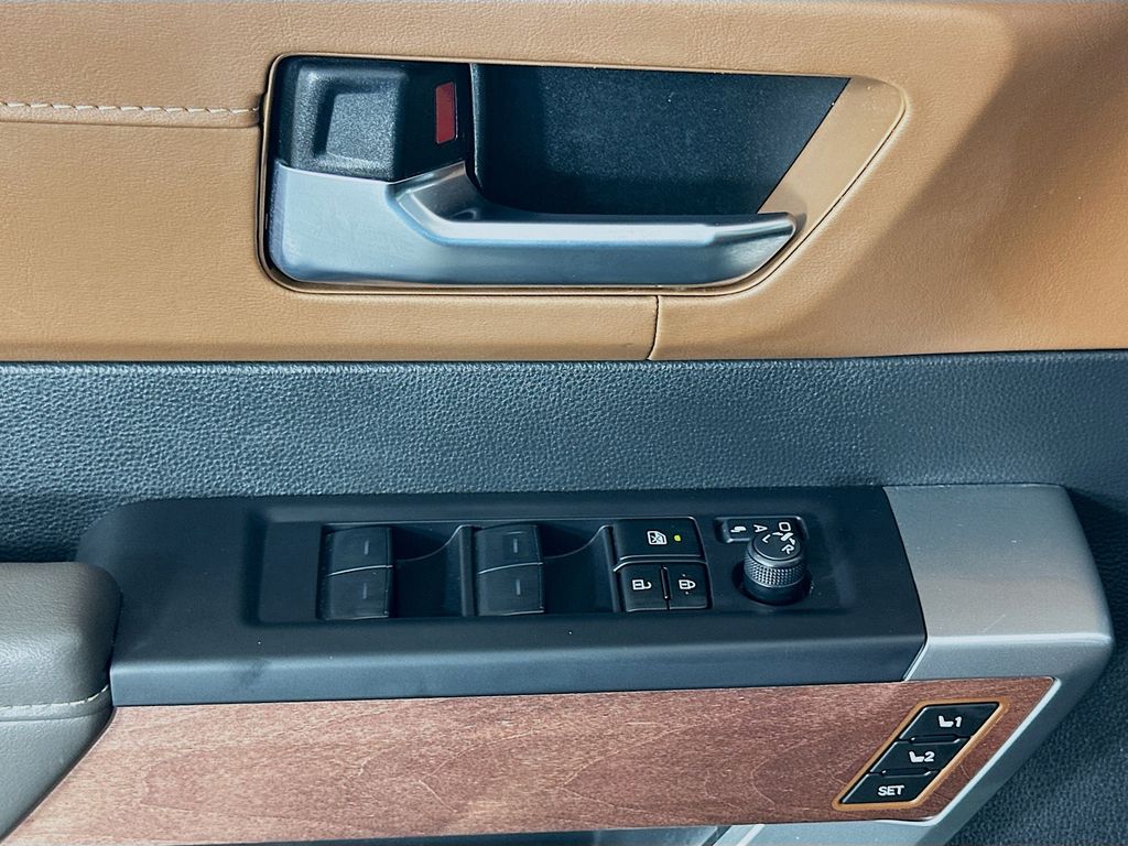 Thumbnail: 2024 Toyota Tundra - 18