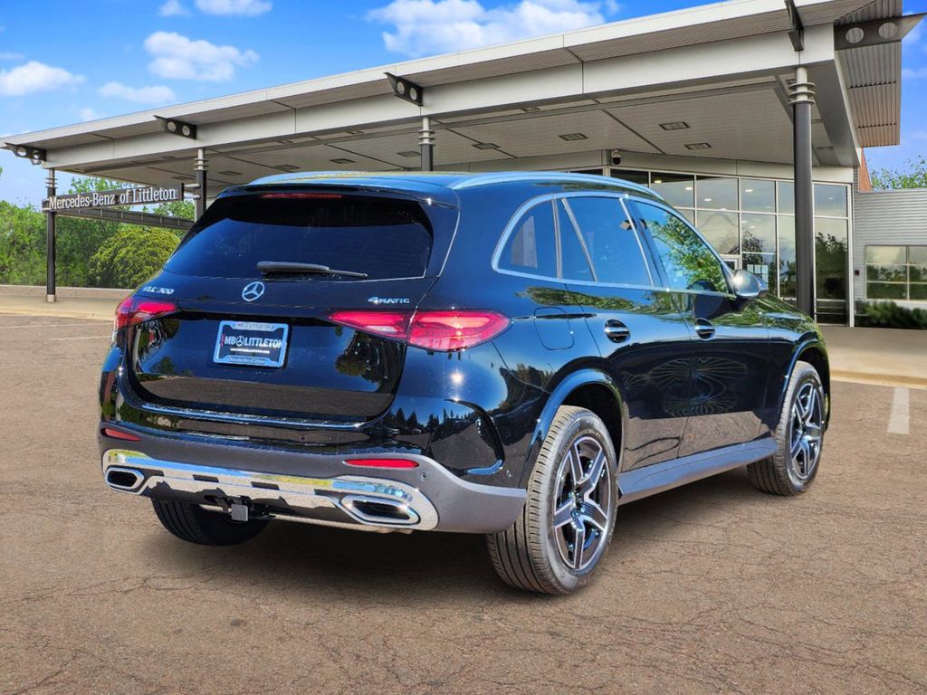 2025 Mercedes-Benz GLC GLC 300 3