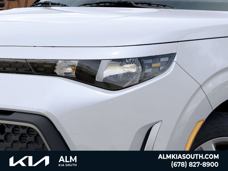 2025 Kia Soul LX photo 8